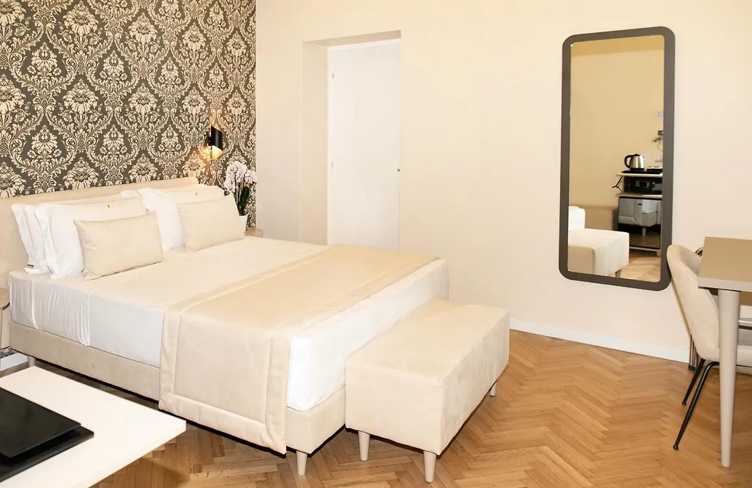 Hotel Caravita-1