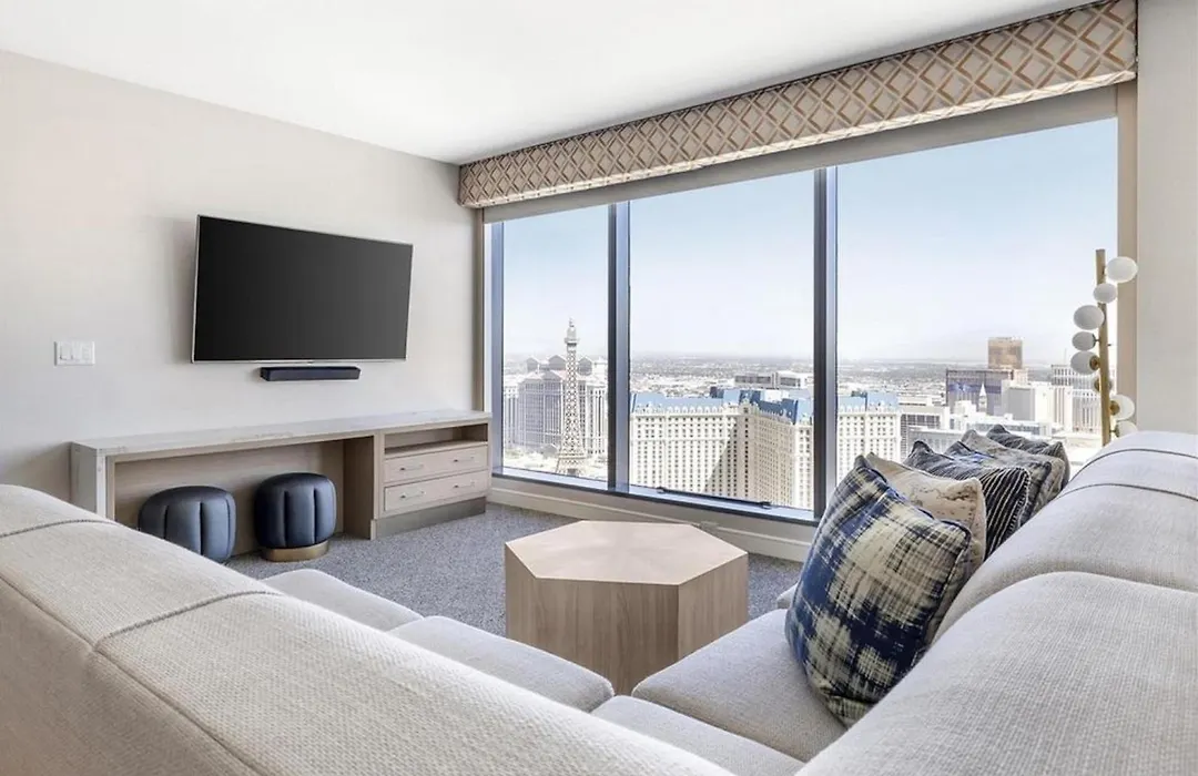 Suites At Elara Las Vegas Center Strip-No Resort Fees-1
