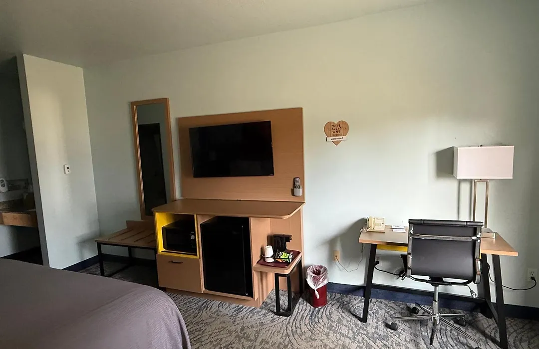 Bay Inn-1
