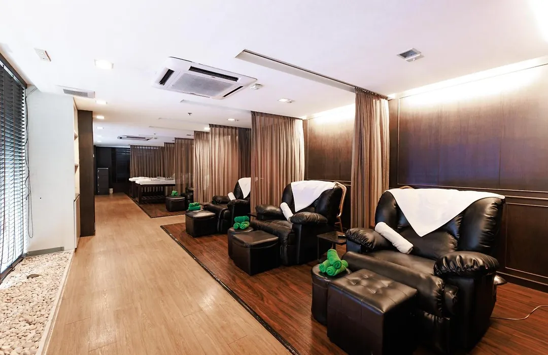 S15 Sukhumvit Hotel-1