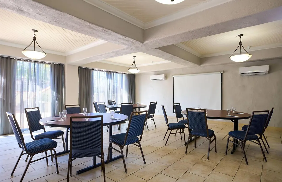 Fairfield Inn & Suites San Diego Old Town-1