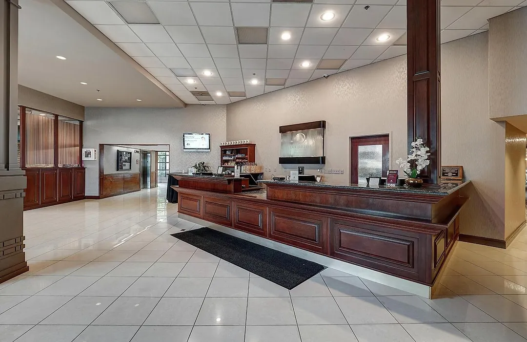 Doubletree By Hilton Bloomington-1
