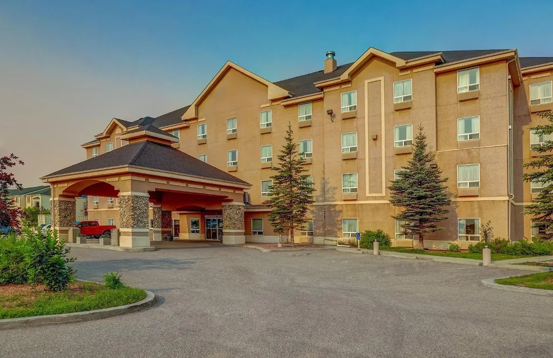 Prairie Crest Red Deer By Ihg-1