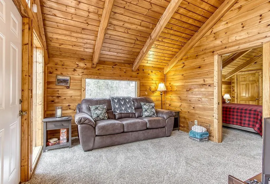 Bucky'S Bungalow, Free Attraction Tickets, Hot Tub, Wifi!!!-1
