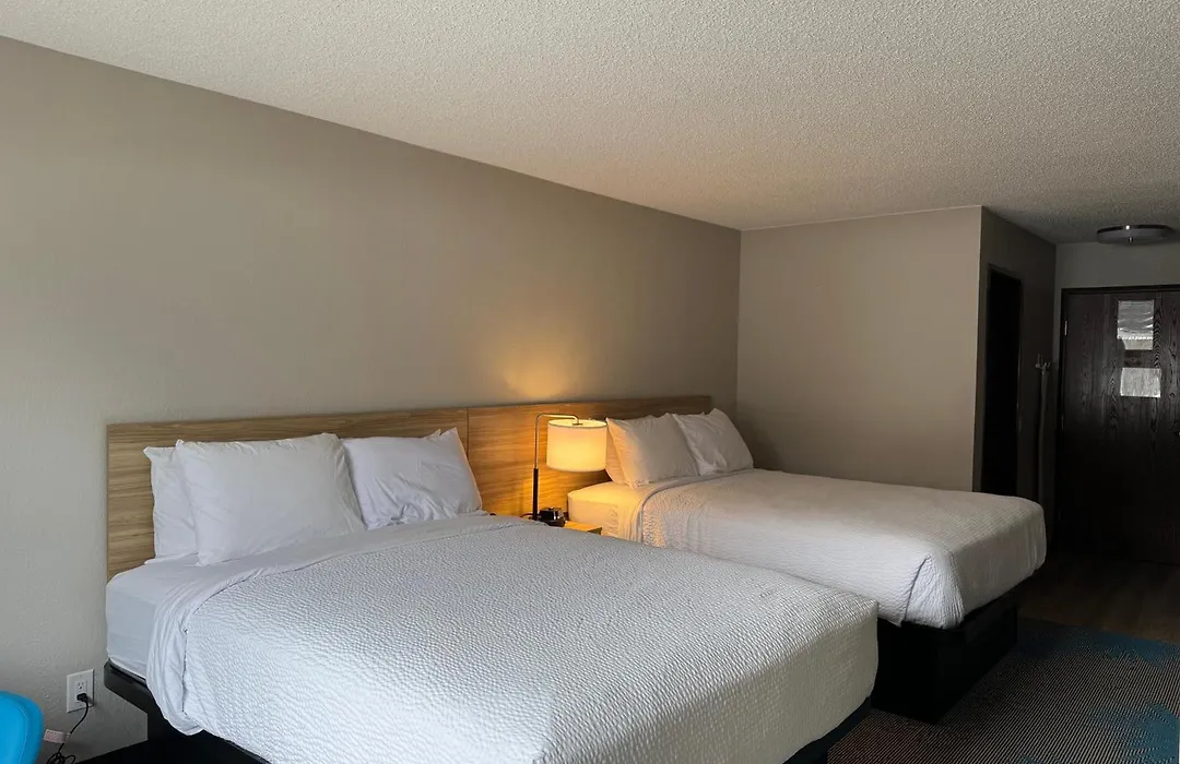 Days Inn By Wyndham Sault Ste Marie Mi-1