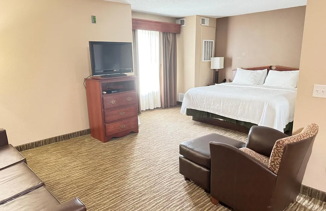 Grandstay Residential Suites Hotel - Eau Claire-1