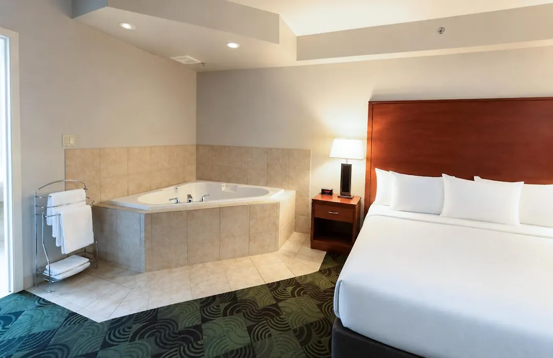 Deerfoot Inn And Casino-1