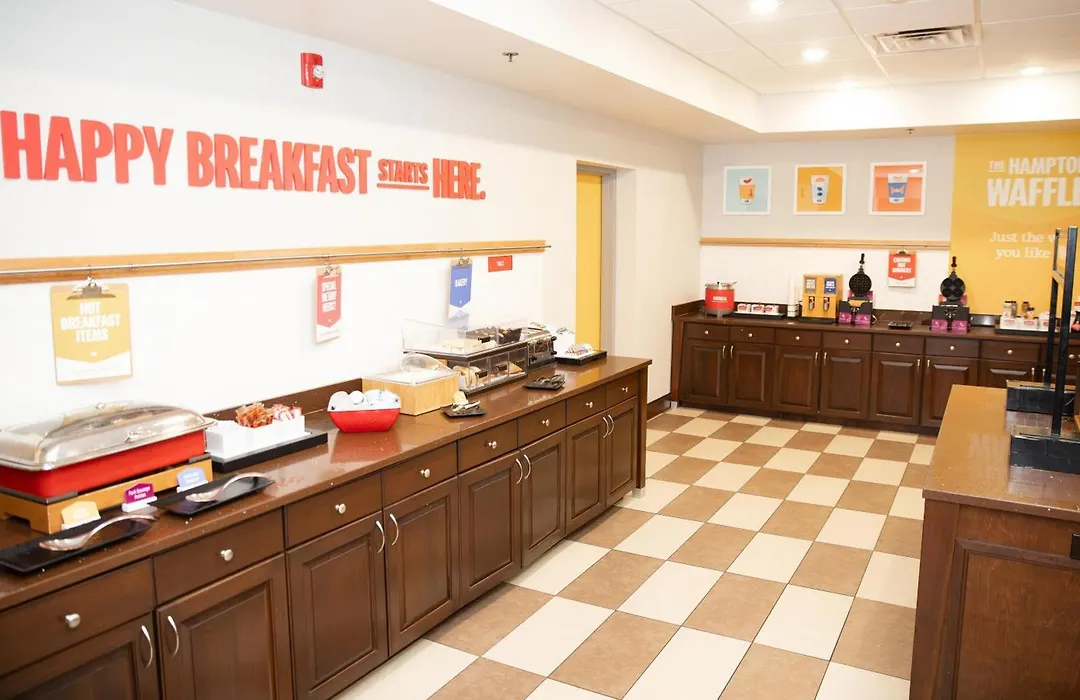 Hampton Inn & Suites Williamsport - Faxon Exit-1
