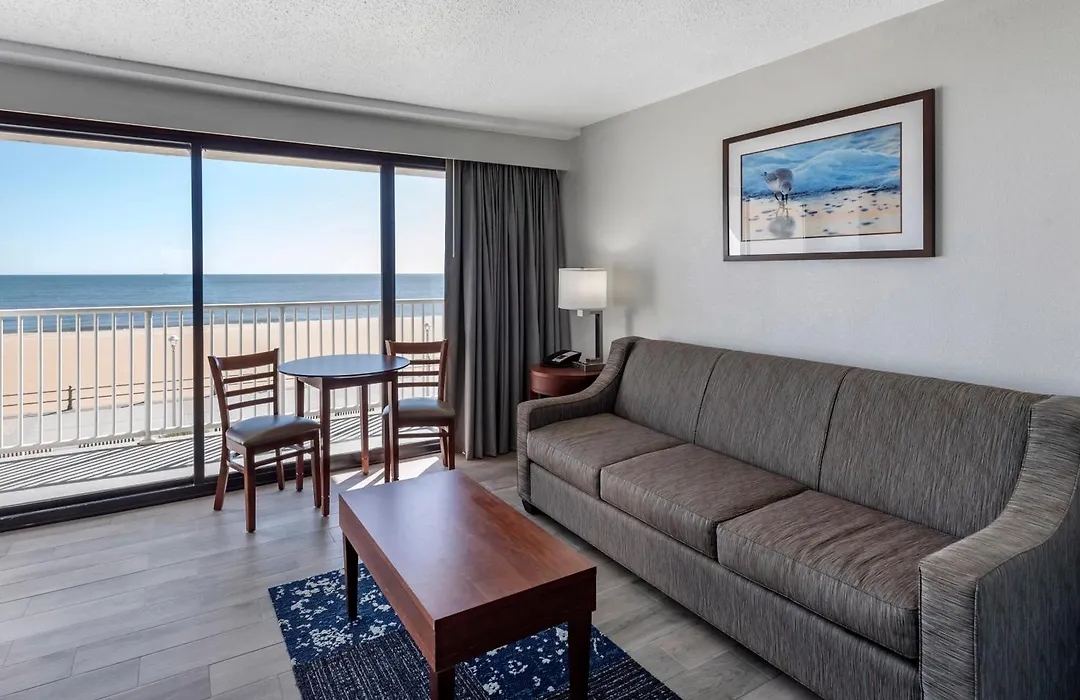 Coastal Hotel & Suites Virginia Beach - Oceanfront-1