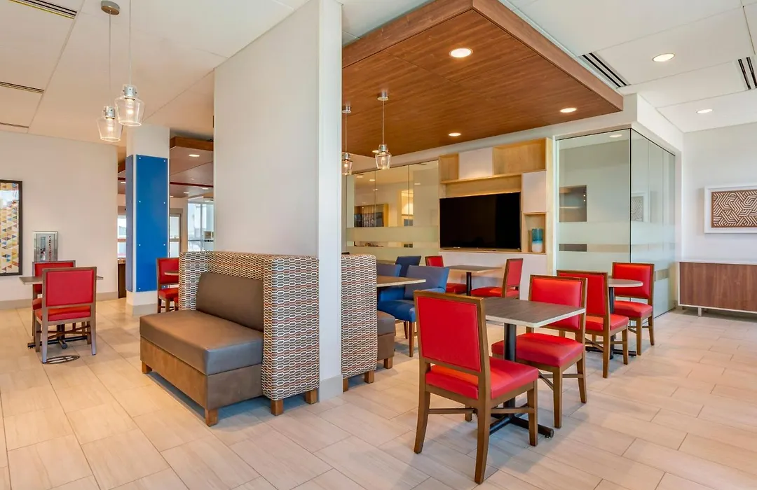 Holiday Inn Express & Suites - Phoenix Dwtn - State Capitol By Ihg-1