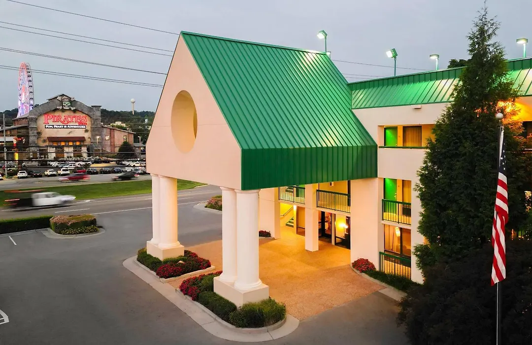 Quality Inn Near The Island Pigeon Forge-1