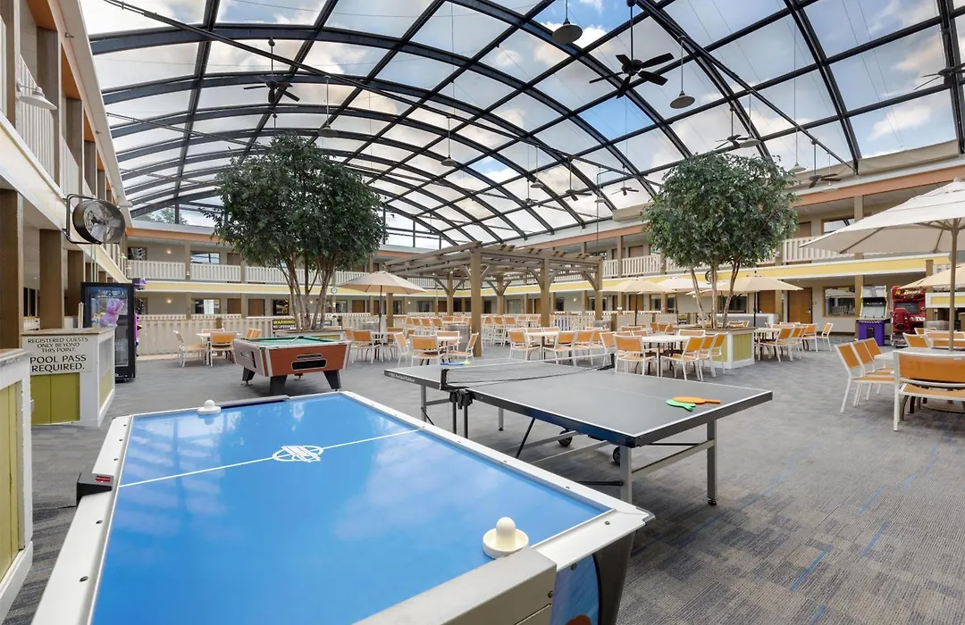 Best Western Plus Dubuque Hotel And Conference Center-1