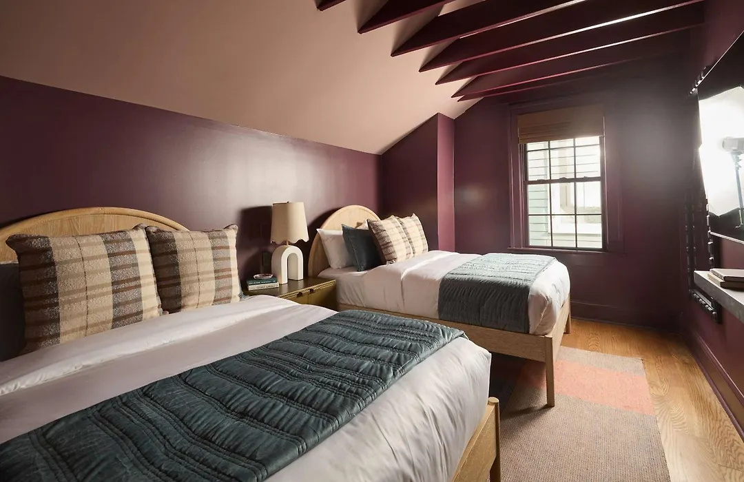 Remodeled Magazine Oasis Shared Heated Pool&Spa-1