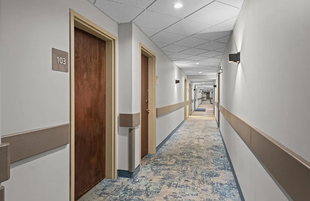 Home Inn & Suites Regina Airport-1