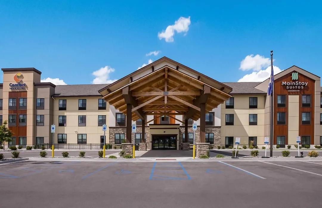 Comfort Inn & Suites Gaylord-1