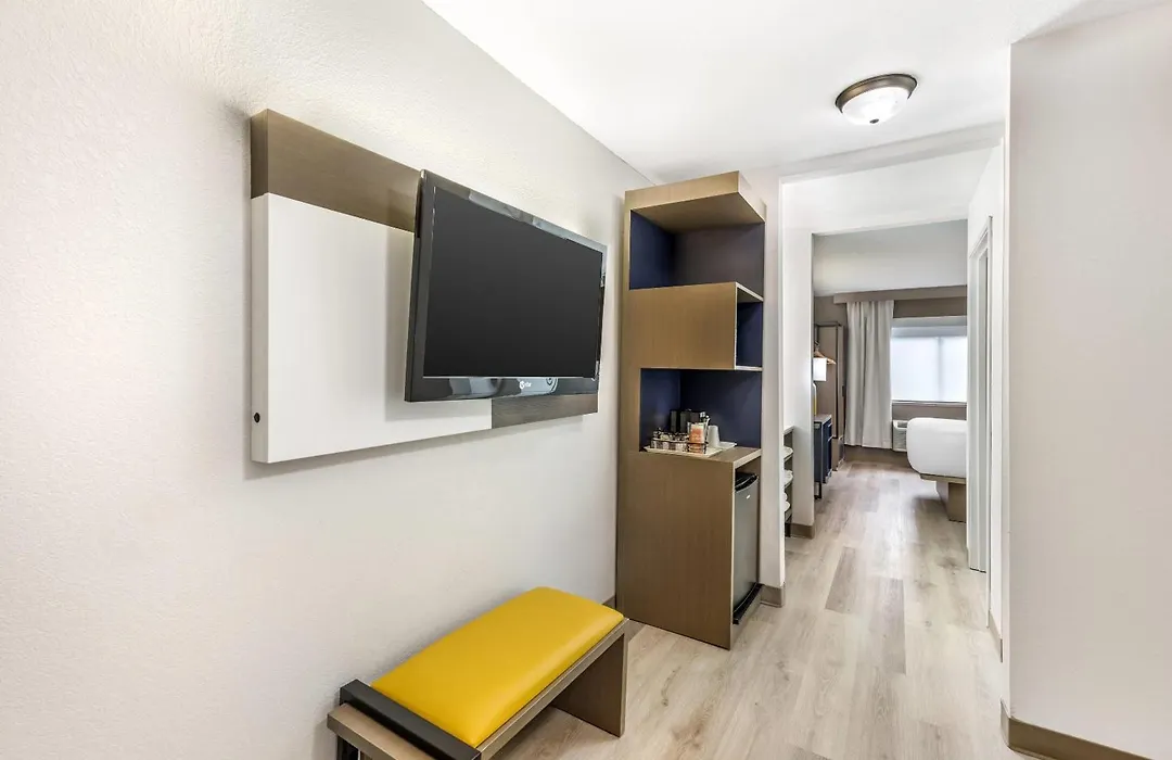 Comfort Suites Albuquerque-North Journal Center-1