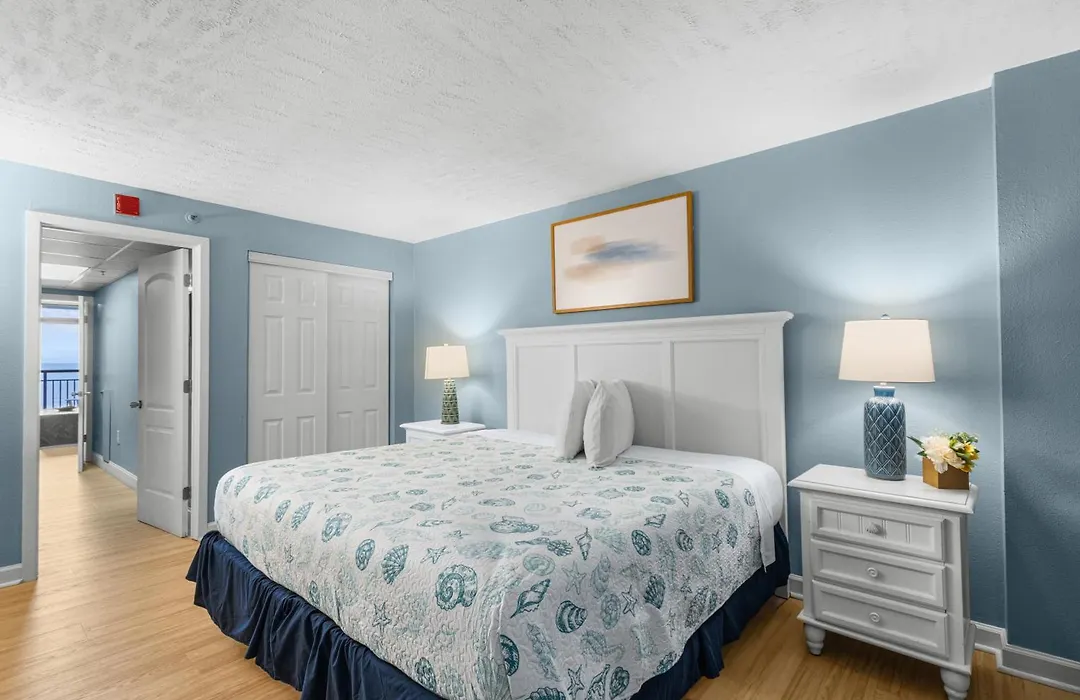 Monterey Bay Suites-1