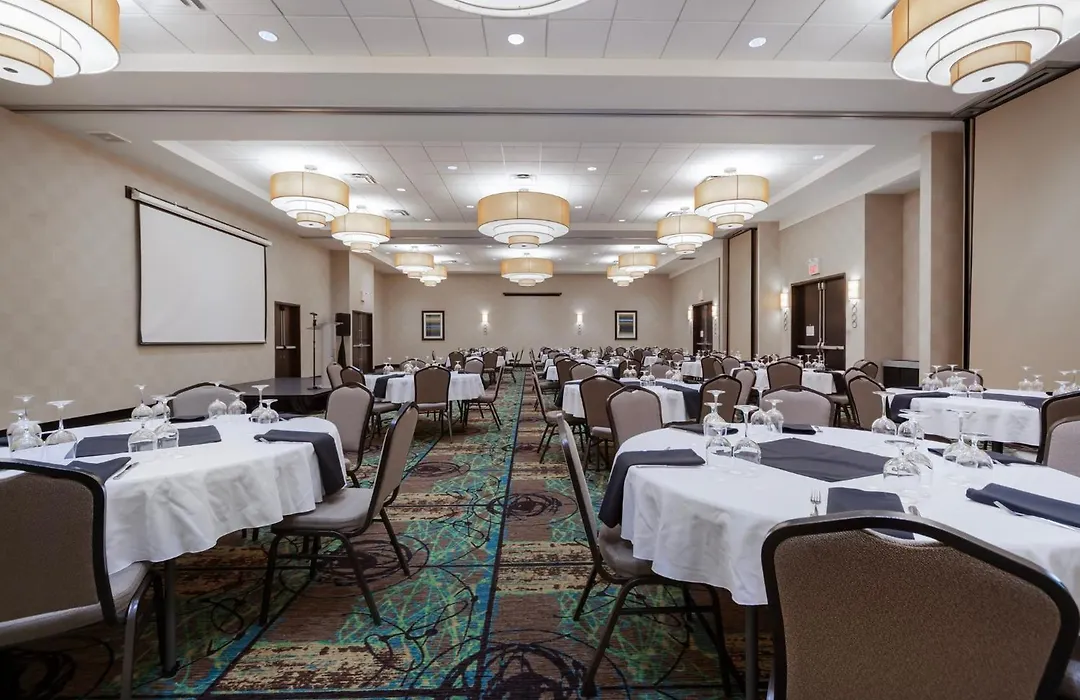 Holiday Inn Hotel & Suites Edmonton Airport Conference Centre By Ihg-1