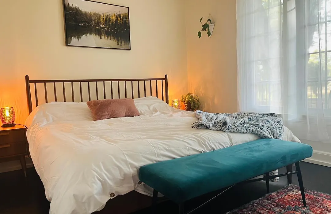 Hikari-Okanagan Sunshine B&B-1