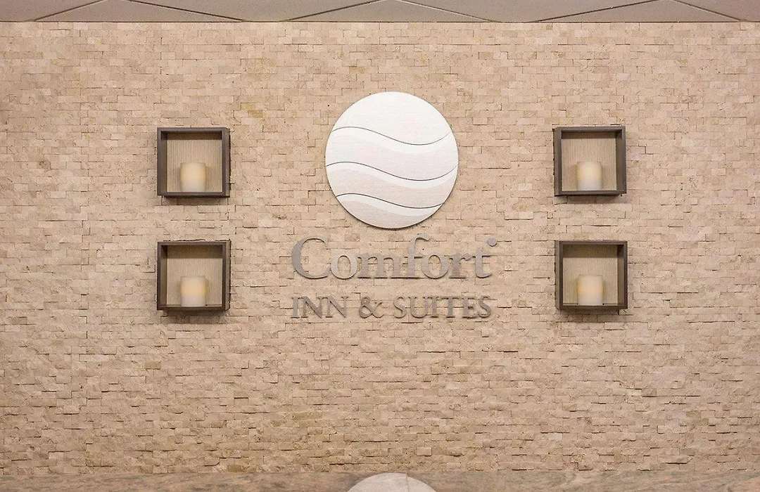 Comfort Inn & Suites Calgary - University-1