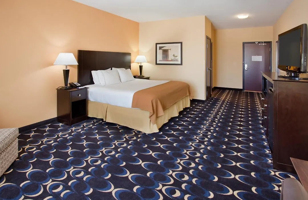 Holiday Inn Express & Suites Las Cruces North-1