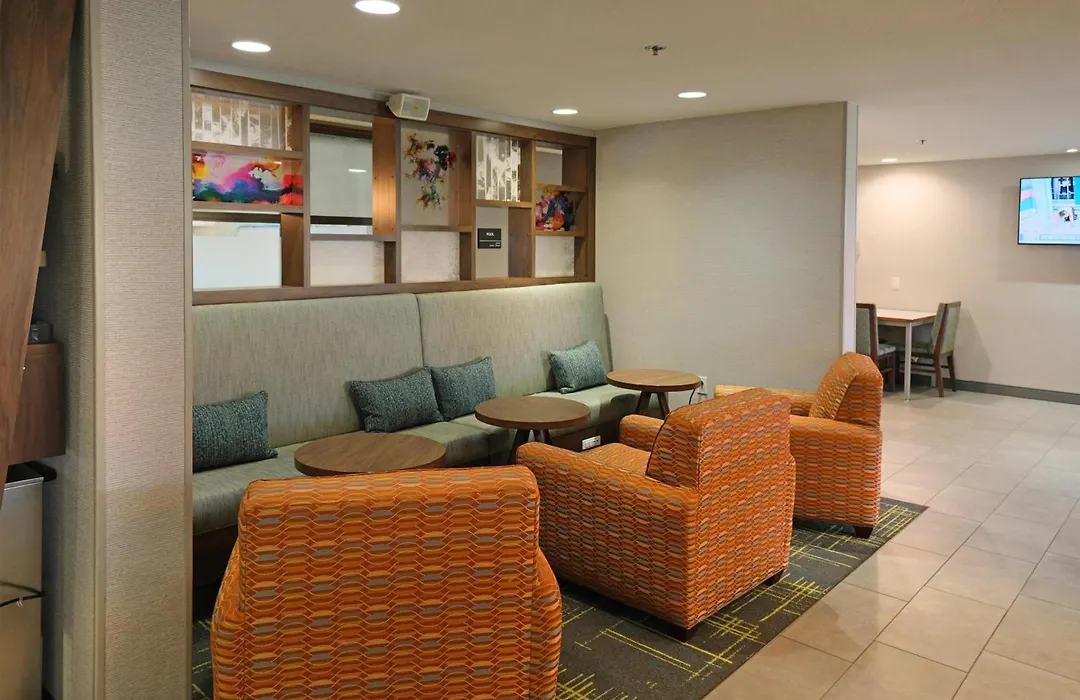 Hampton Inn Lima-1
