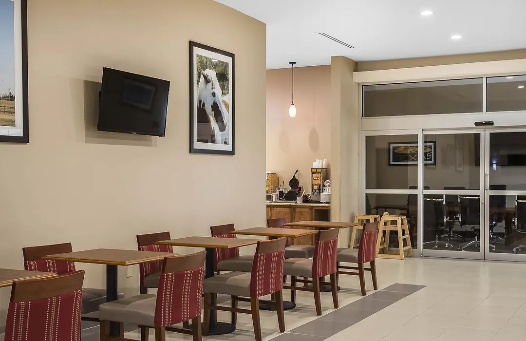 Comfort Suites - University-1
