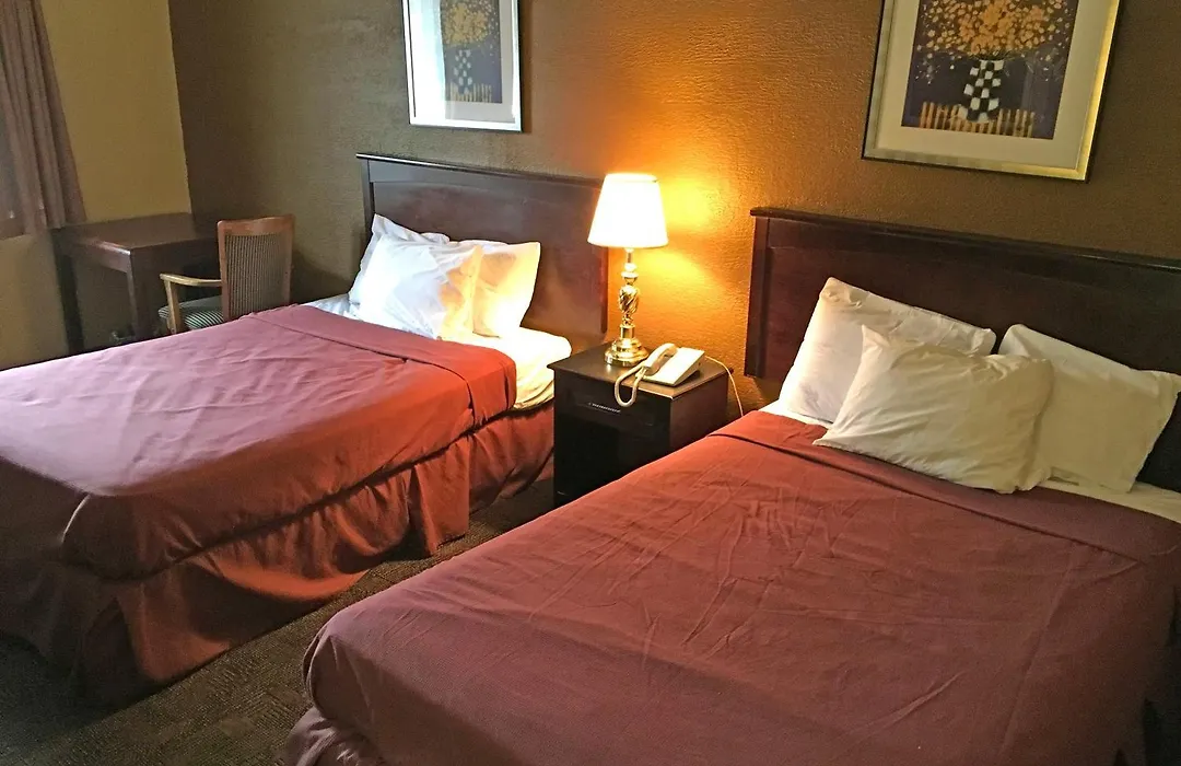 Americas Best Value Inn-Livonia/Detroit-1