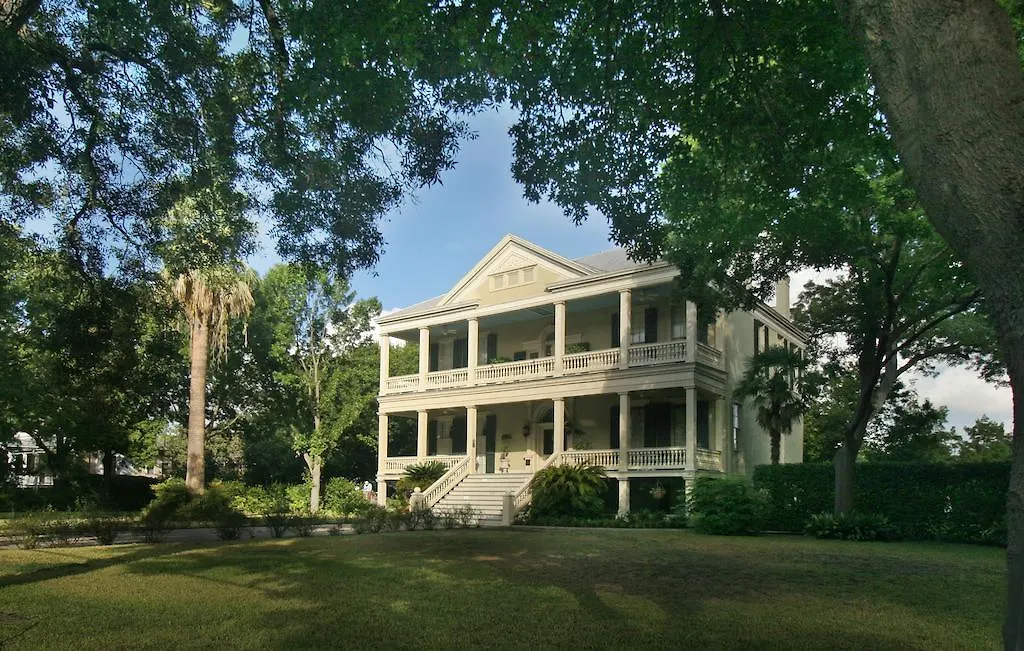 Noble Inns-1