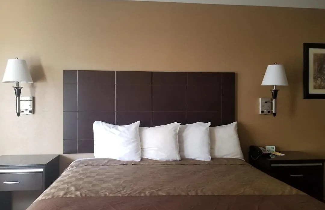 Sunburst Spa & Suites Motel-1