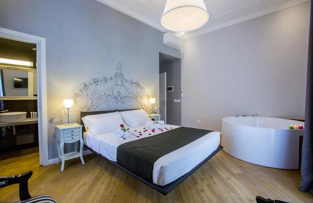 Ara Suite-1