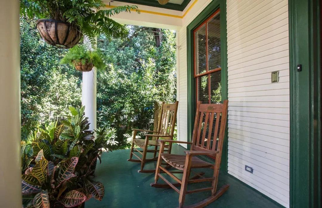 The Lookout Inn-1