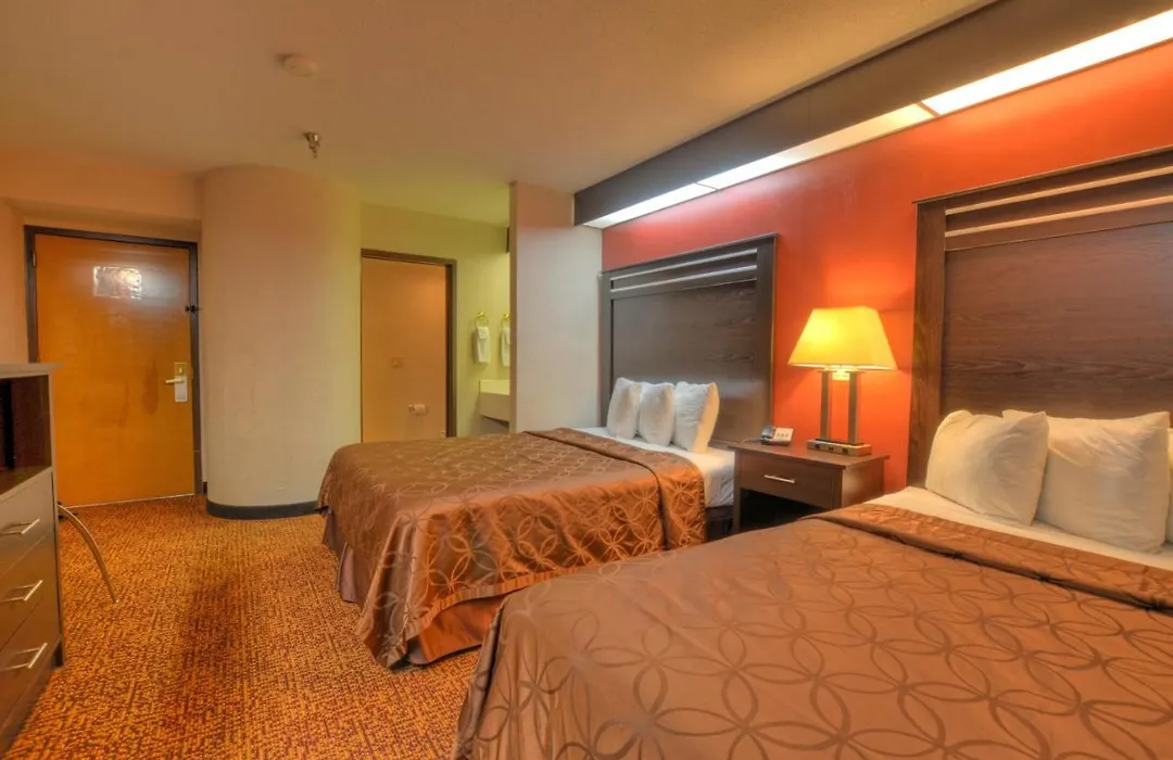Smoky Mountain Inn & Suites-1