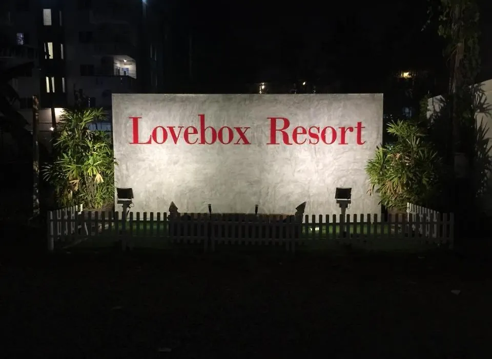 Love Box Resort-1