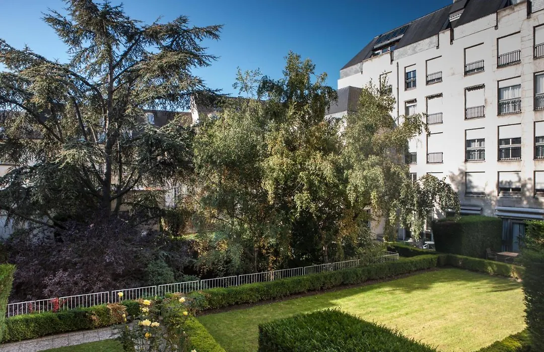 Assia & Nathalie - Luxury B&B Marais-1