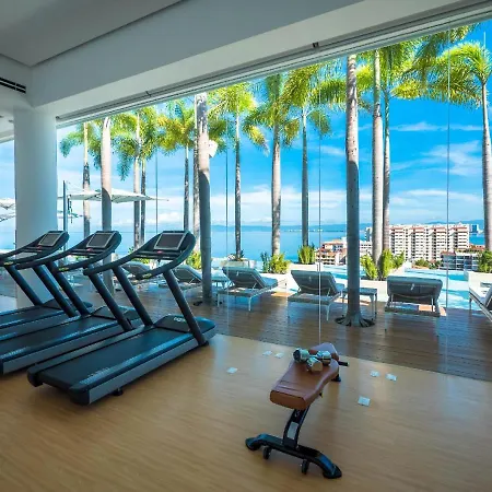 Pier 57 - 608 New & Luxurious 2 Bedroom Romantic Zone-2