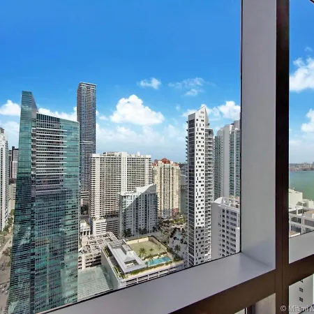 Four Seasons Hotel Miami - Luxury Private Residences-2