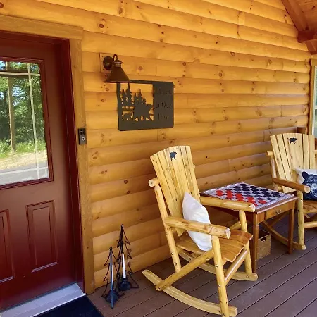 Cozy Bear Den Cabin-3