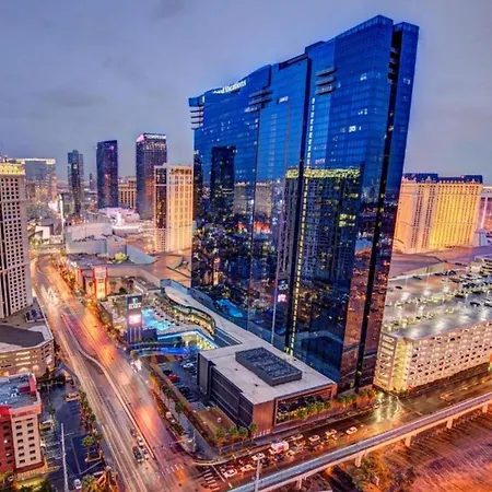 Suites At Elara Las Vegas Center Strip-No Resort Fees-3