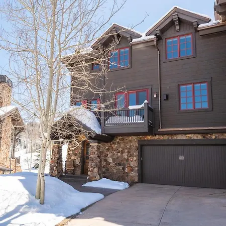 Ironwood Empire Pass Luxury Ski In Ski Out Deer Valley Five Bedroom Home Private Hot Tub-3
