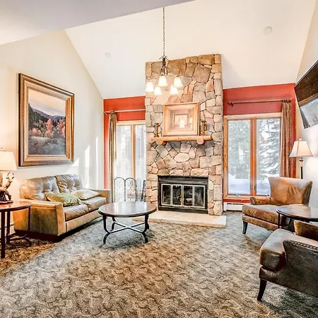 Wildwood Suites Black Bear Condo: Ski-In, Downtown Breck-3