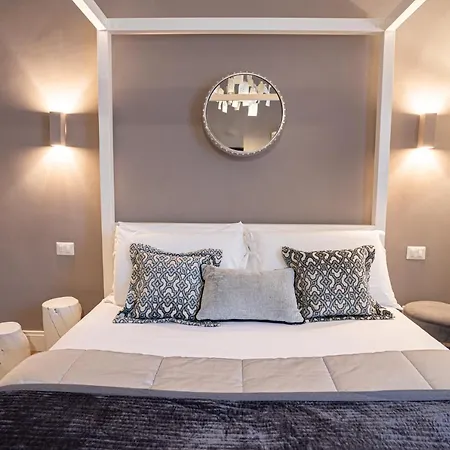 Cardilli Luxury Rooms-3