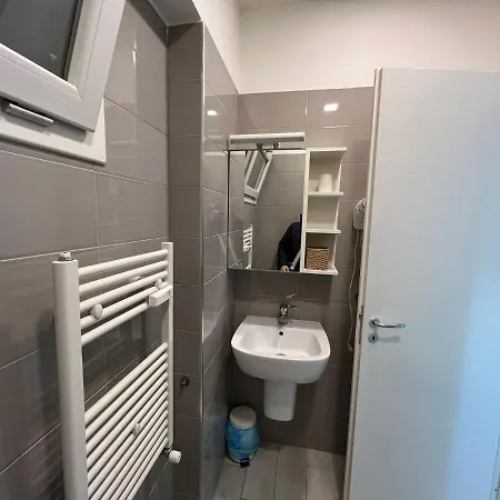 Metronia Guest House-3
