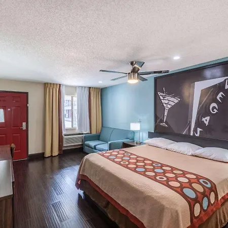 Super 8 By Wyndham Austin University/Downtown Area-2