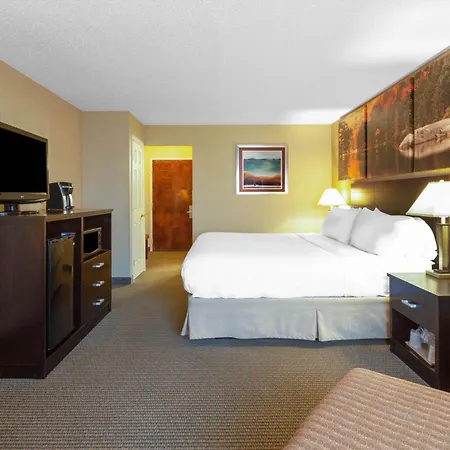 Days Inn By Wyndham Plattsburgh-3