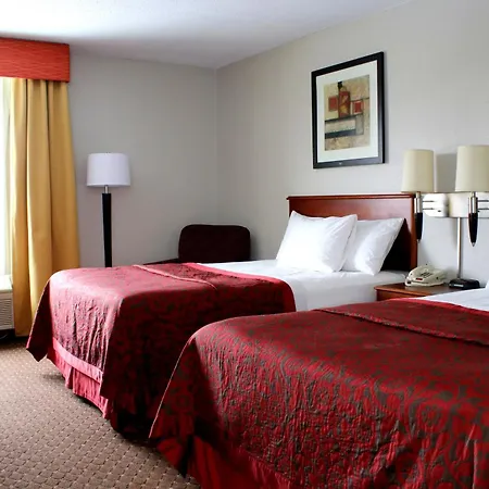 Days Inn & Suites By Wyndham Bloomington/Normal Il-3