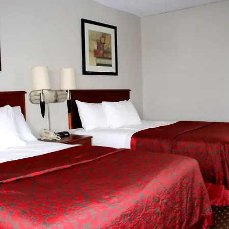 Days Inn & Suites By Wyndham Bloomington/Normal Il-2