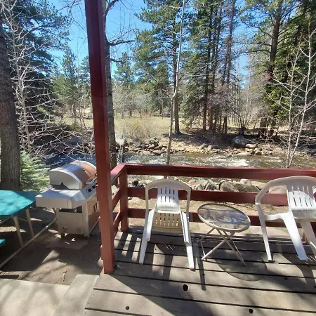 Swiftcurrent Lodge-2
