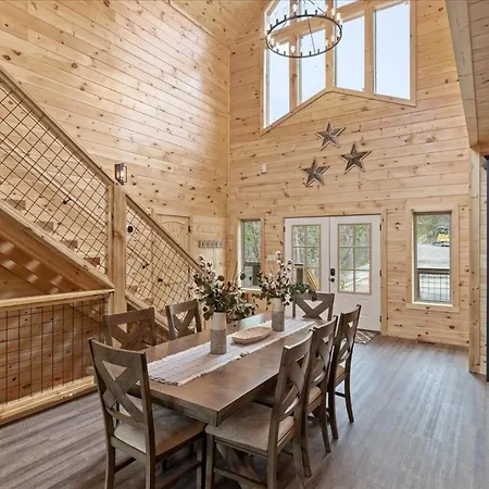 Stargazer Chalet Cabin-2