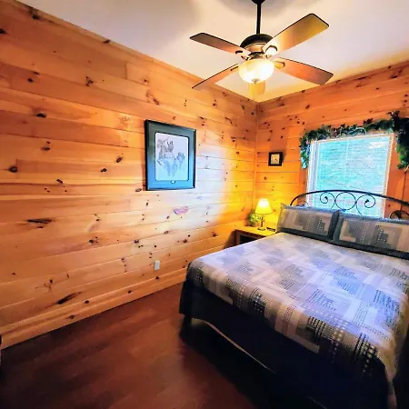 Free Daily Tickets-Soaring Eagle Family Cabin W Resort Pool-3